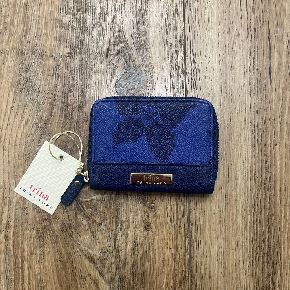 NWT Trina Turk Blue Floral Compact Wallet